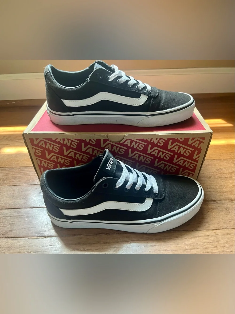 Women’s Vans Ward (Canvas) Sneakers